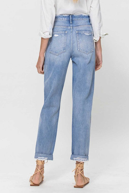 Riley ( rigid boyfriend jean)