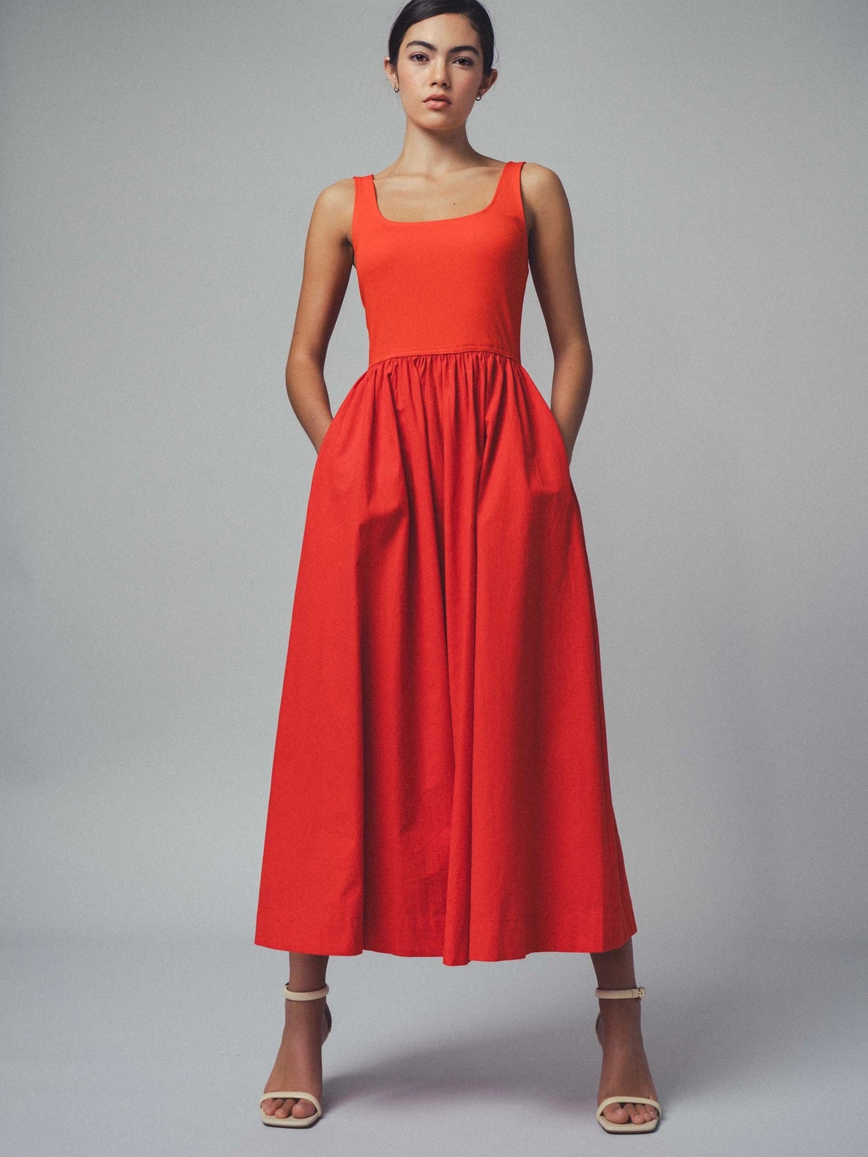 Elegant Square Neck Midi