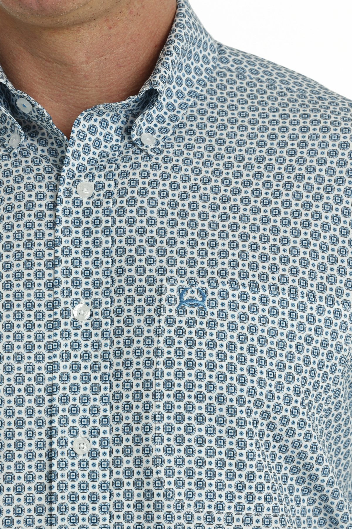 Men's Cinch Geometric Print Short Sleeve ArenaFlex Button-Down Shirt - White / Blue MTW1704134