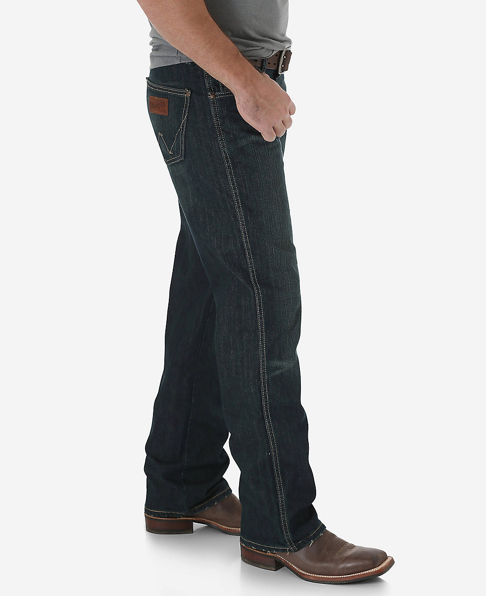 WRANGLER MENS RETRO RELAXED FIT BOOTCUT JEANS - DARK WASH