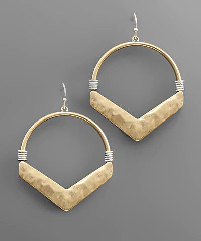 Wired V Circle Earrings