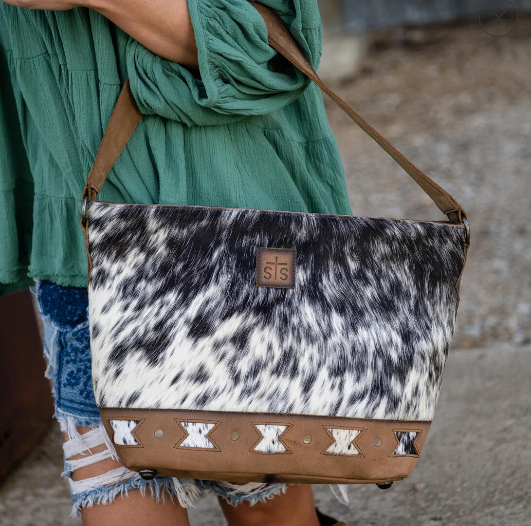 STS Ranchwear Roswell Cowhide Tully Purse - STS 32754