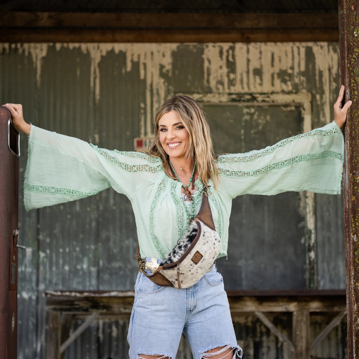STS Ranchwear Roswell Cowhide Hildy Belt Bag - STS 32245