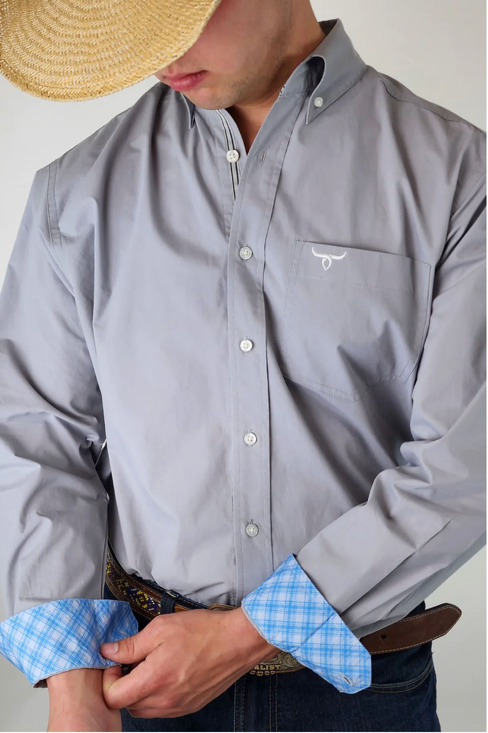 Drover Signature Series - Bandit - Solid Charcoal Gray, Option Cuff, Classic Fit Shirt D108