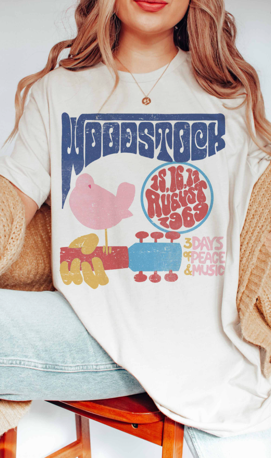 WOODSTOCK MUSIC FESTIVAL GRAPHIC TEE