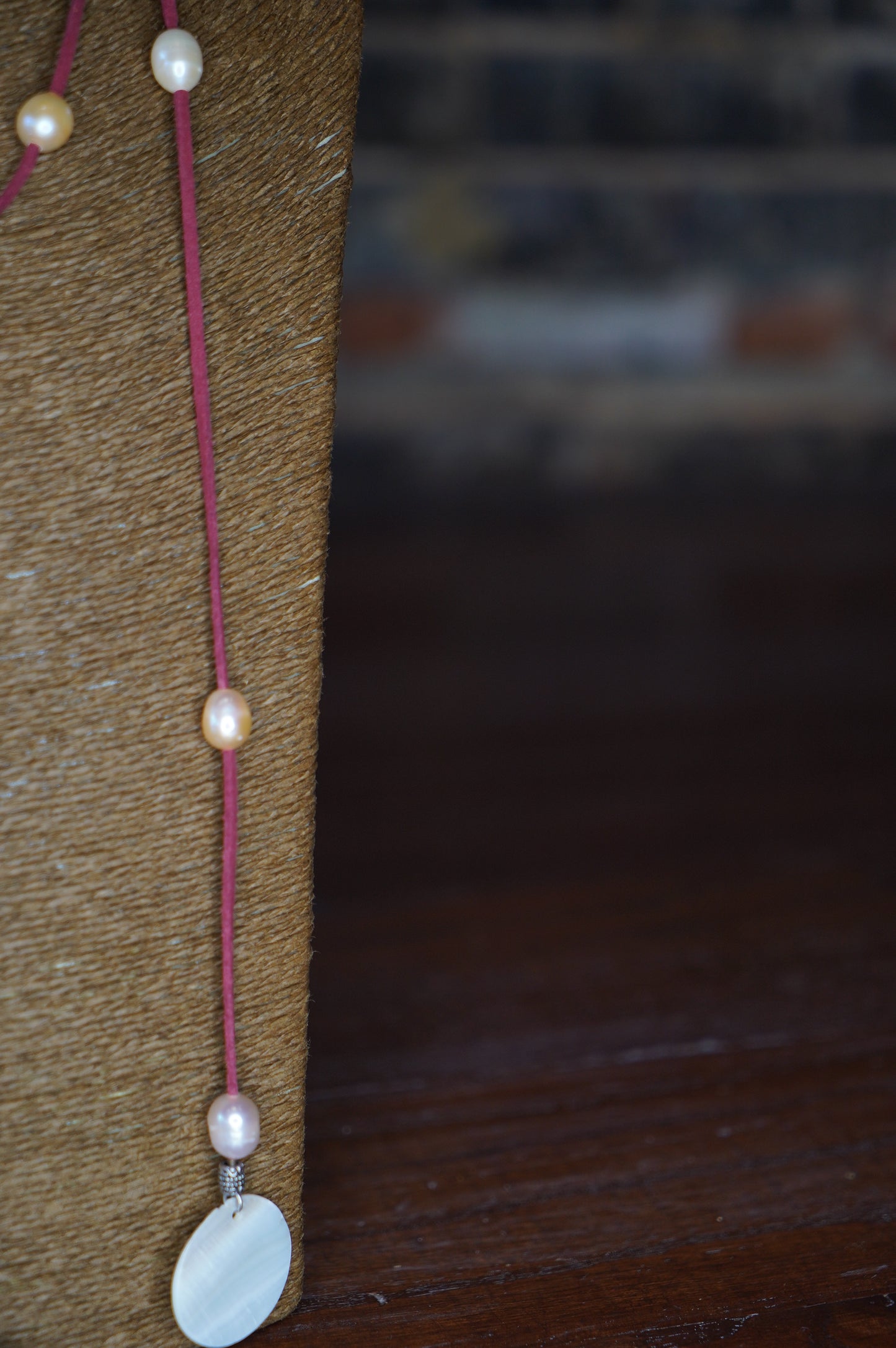 RED LEATHER FRESH WATER PEARL CHOKER