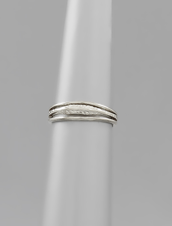 FEATHER & ROW CUFF RING
